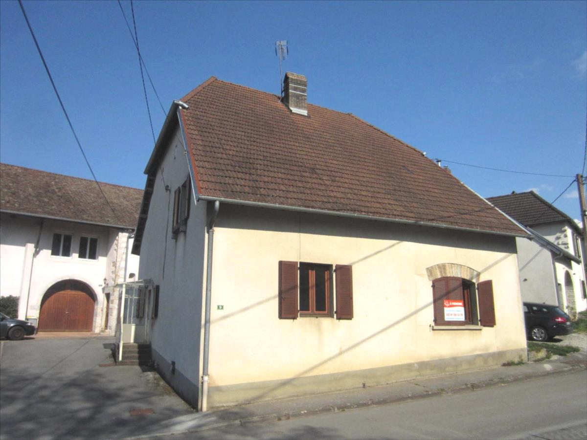 Maison 4 pièces (2 chambres) à Pouilleylesvignes 90.00 m² Vente