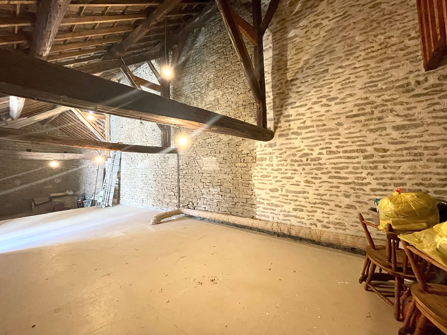 Maison 7 pièces à vendre à Pouilley Les Vignes Centre | Letondal Immobilier